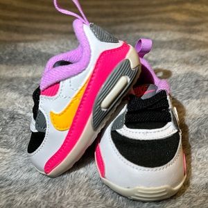 Size 2c baby girl Nikes never worn
